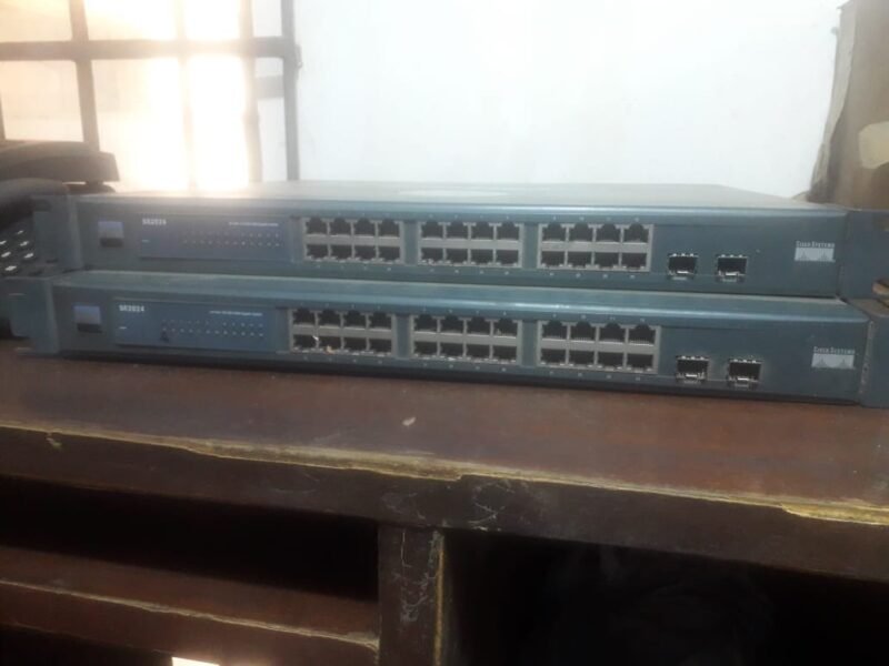 Linksys SR2024 24-Port Gigabit LAN Switch (Fairly Used)