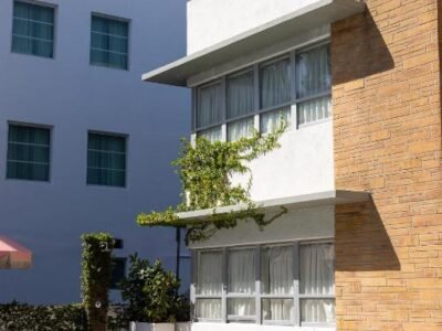 Nue-Crest Hotels & Suites