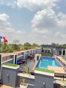 Crystal Luxury Hotel and Suite