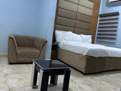 Donbidd Royal Hotel
