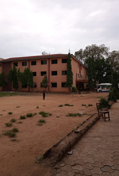 Konigin Des Friedens College