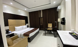 Echelon Heights Hotel